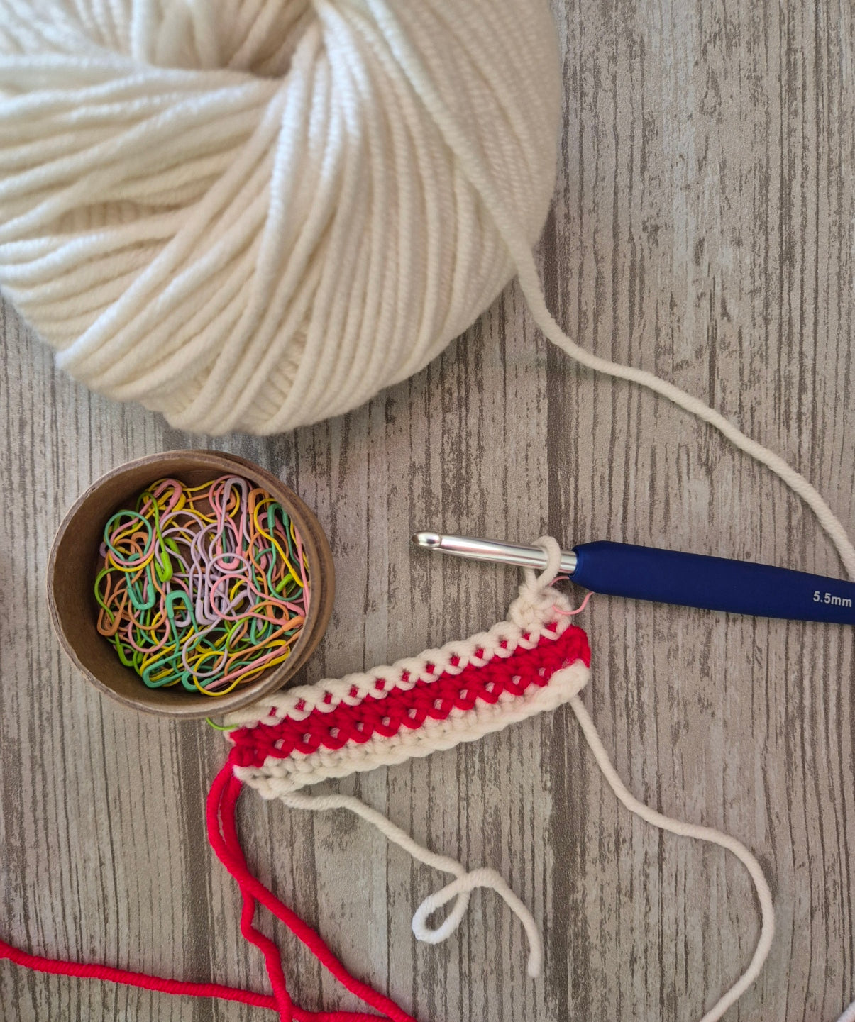 Virkningstips för nybörjare – så kommer du igång med virkgarn och maskor